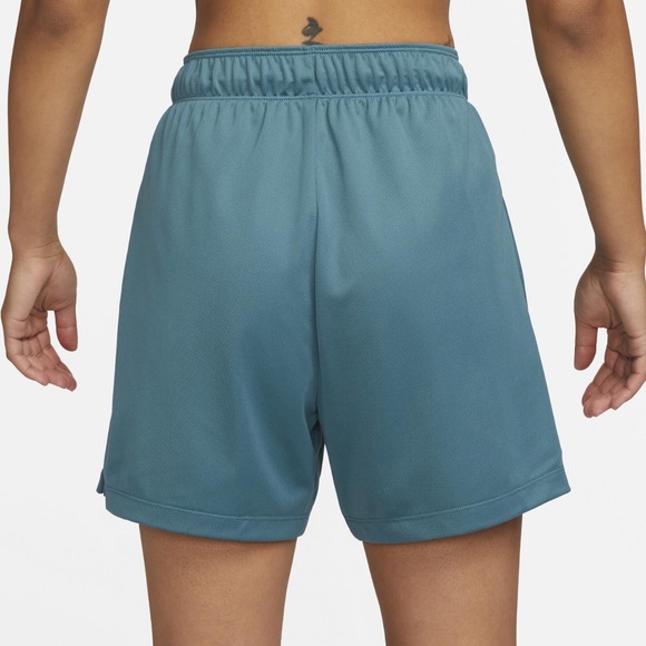 NWT - Nike Women’s Dri-Fit Training Short - Size XL - Picture 4 of 11